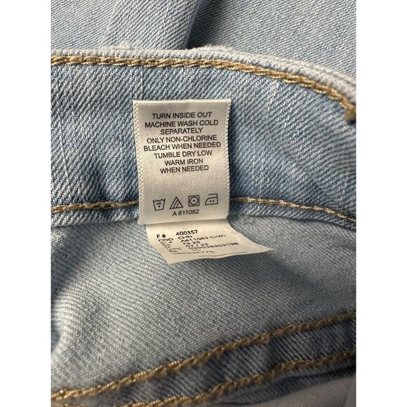 LOGO Lori Goldstein Patchwork Boyfriend Jeans 10 Light Wash Cropped Cuffed Boho - Picture 9 of 10